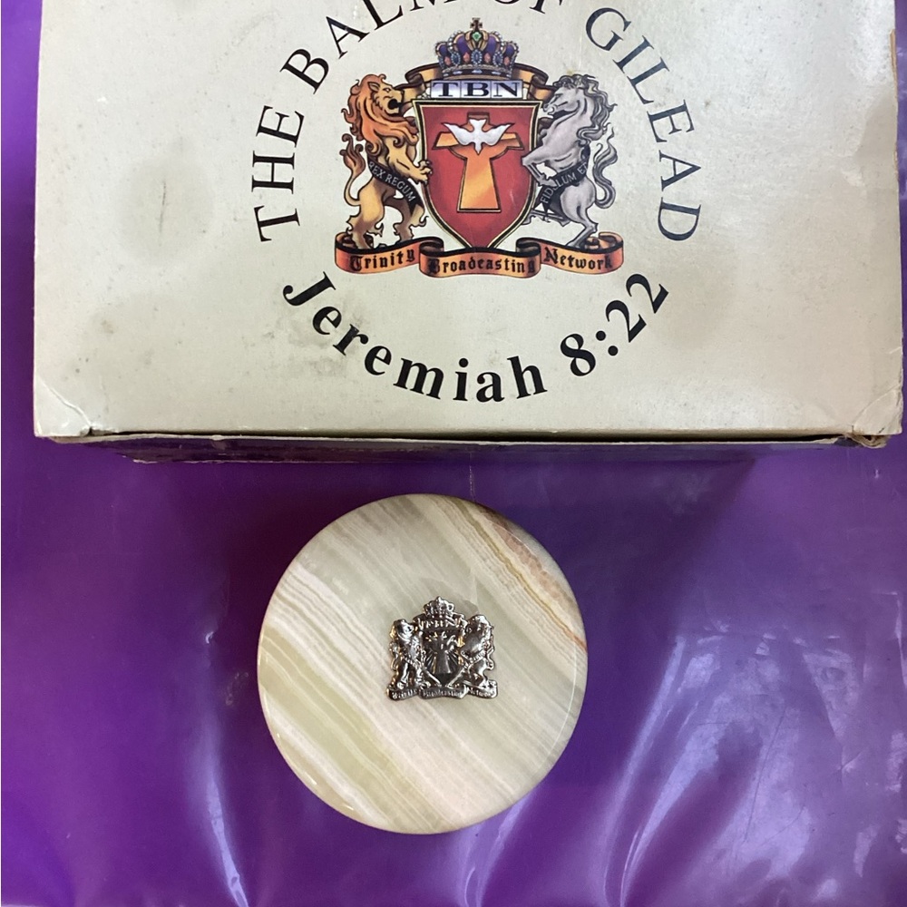 Elegant Cream and Silver Decorative Box